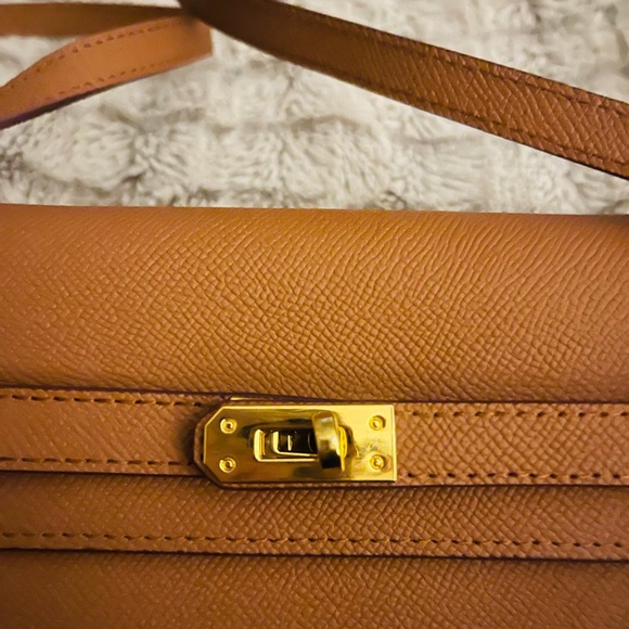 Tan/ Gold Lookalike Epson Kelly Wallet To Go Gold Leather Clutch - Picture 3 of 8